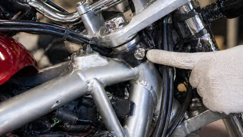 VTR250のステアリングストッパー確認方法