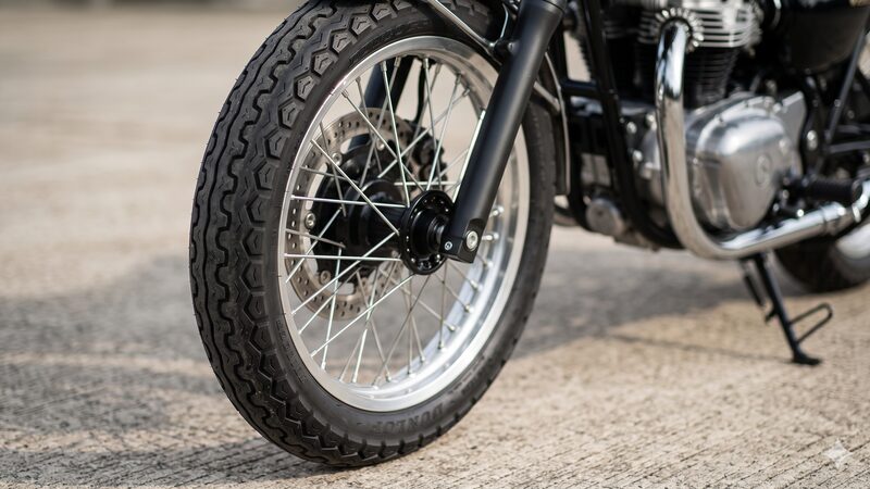 W230に装着したダンロップTT100GPタイヤのイメージ